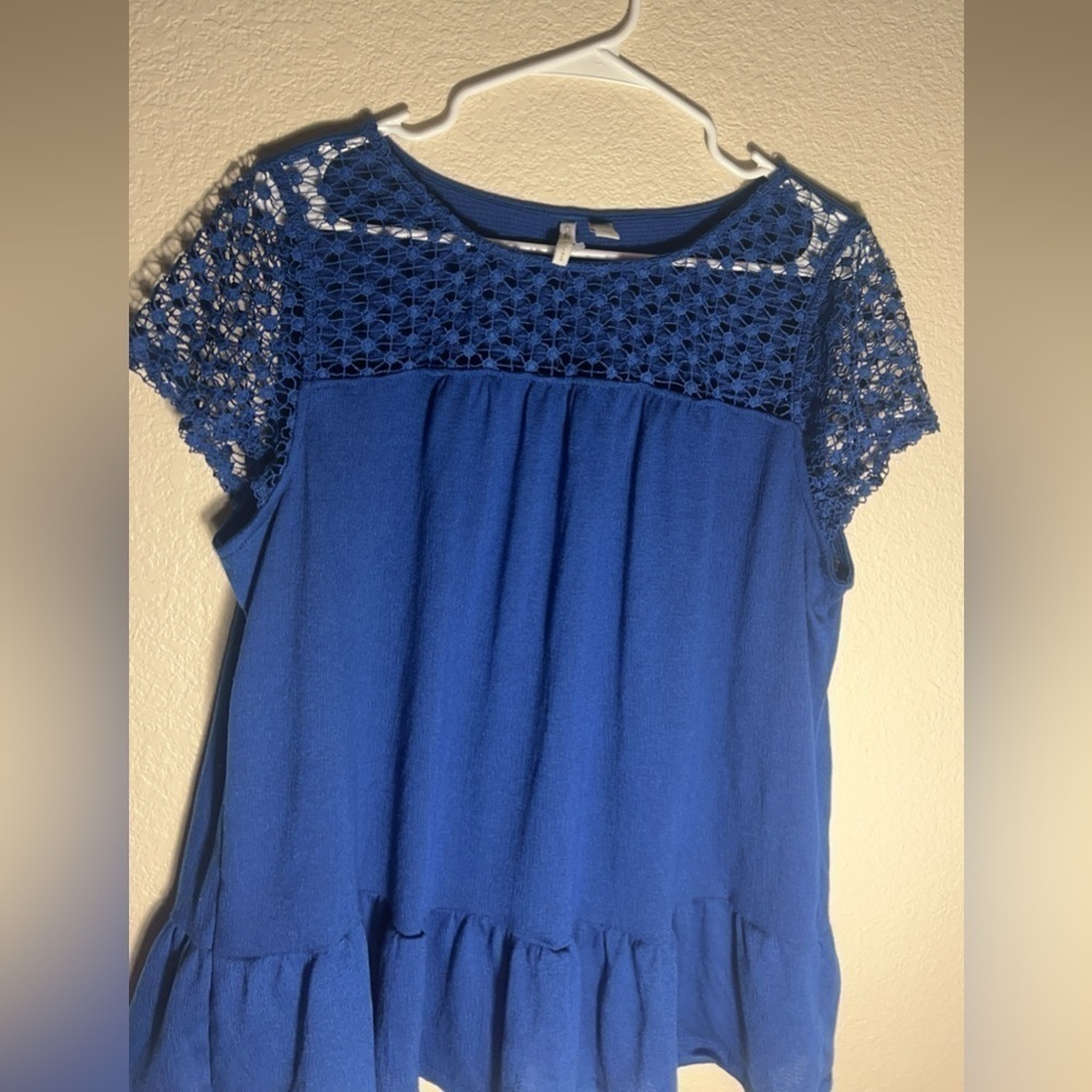 LARGE CATO Crochet Top Blue - Picture 11 of 12